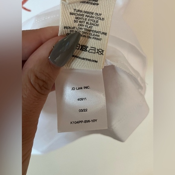 The Sunday Collective Kids Size 10-11 Catwalk Graphic Tee Shirt White NWT Unisex - Picture 8 of 8